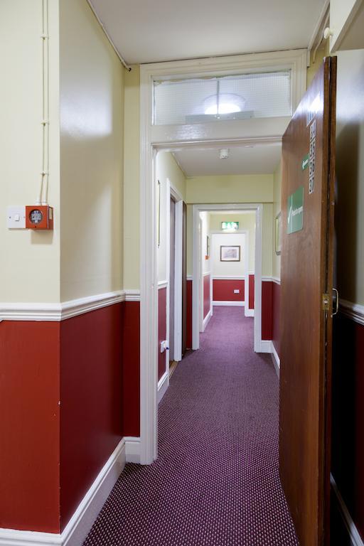 Inn On The Liffey Guesthouse ดับลิน ภายนอก รูปภาพ